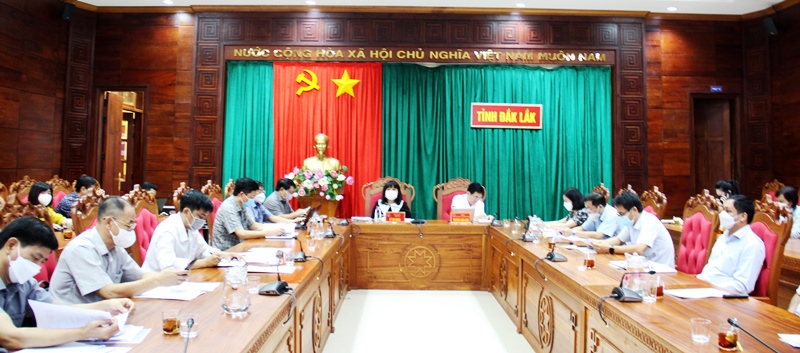 Thúc đẩy tiến trình chuyển đổi số quốc gia, gắn kết chặt chẽ với cải cách hành chính 